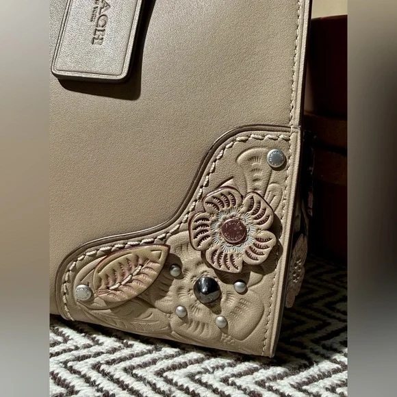 Coach Tea Rose Mercer 30 Satchel in Stone - 2017 - Picture 5 of 16